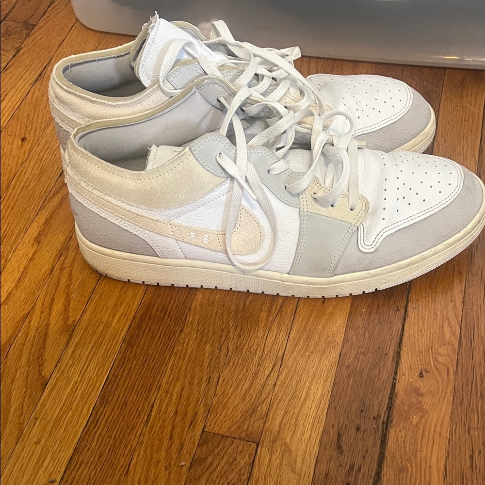 Nike Air Jordan 1 Low SE Craft Inside Out Tech Grey